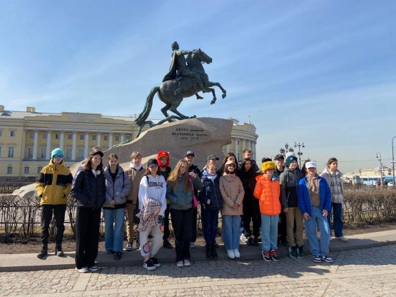 Экскурсии и Туры в Санкт-Петербург для школьников