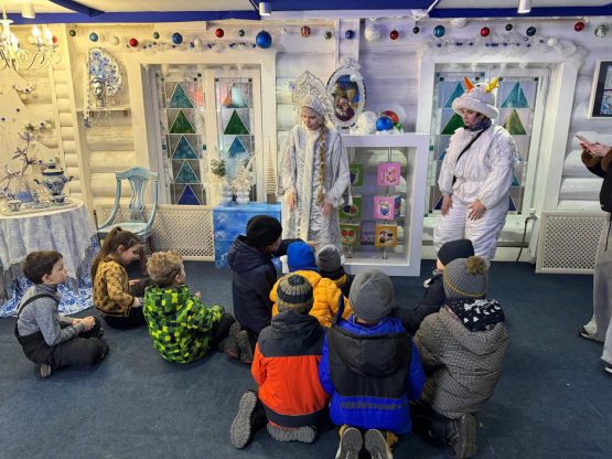 Туры и экскурсии на Новогодние Праздники для школьников от «Рось-Тур» Туры и экскурсии на Новогодние Праздники для школьников от «Рось-Тур»